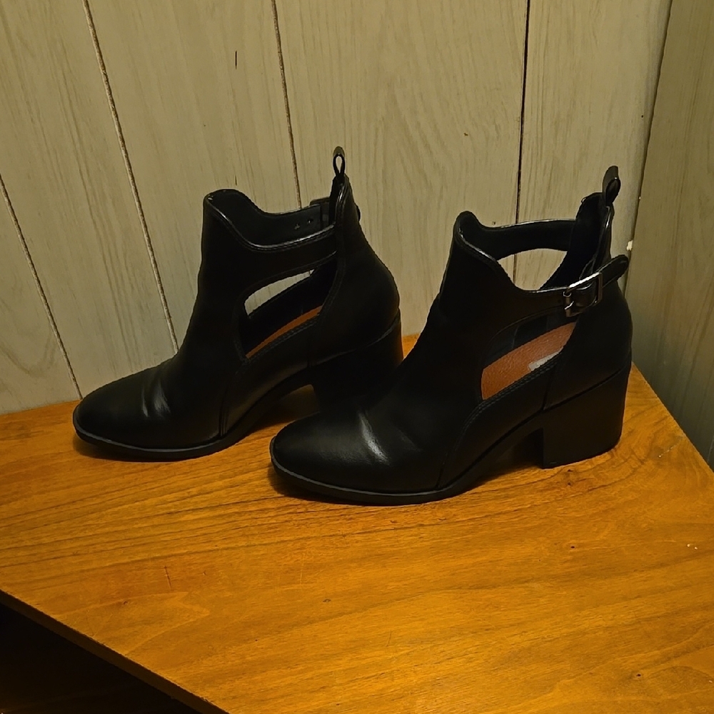 Black Ankle Boots size 11